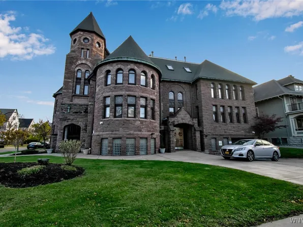 231 Richmond Ave, Buffalo, NY 14222