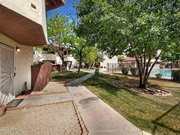 16402 N 31st St #222 — Photo 2