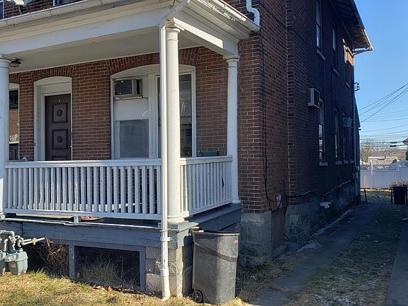 808 Linden Street, with access to rear yard