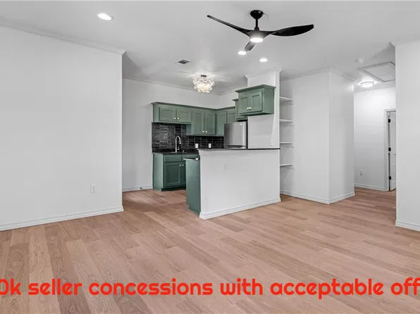 1137 N Leverett Ave #202, Fayetteville, AR 72703