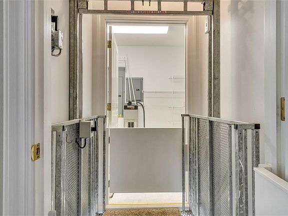 5th image of 411 Le Gardeur Dr