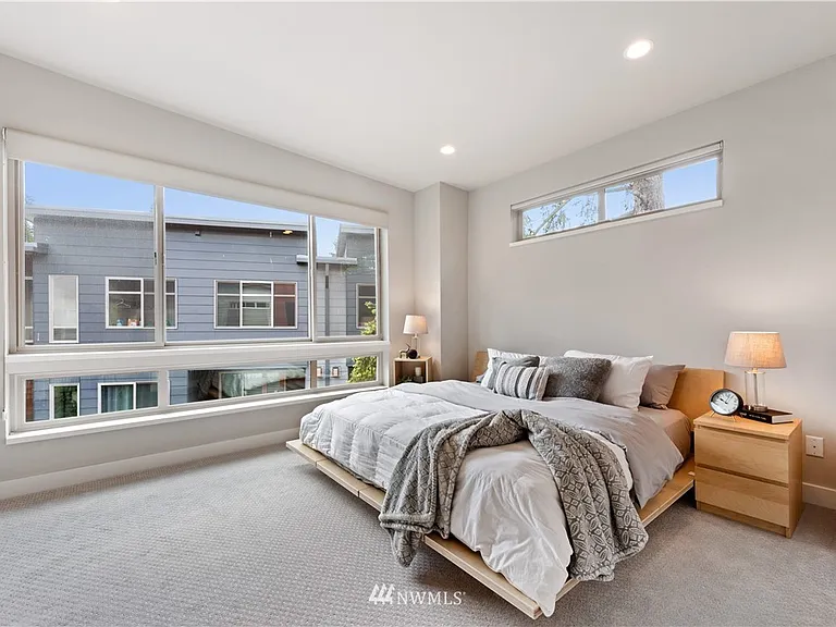 16372 NE 16th Ct — Photo 15