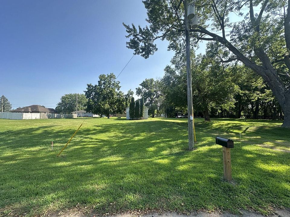 1st image of 620 PLAINVIEW ROAD
