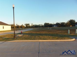 162 Royal Oak Blvd, Thibodaux, LA 70301