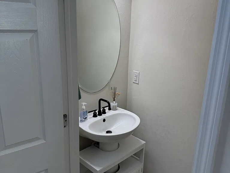 9624 Bexley Dr — Photo 10