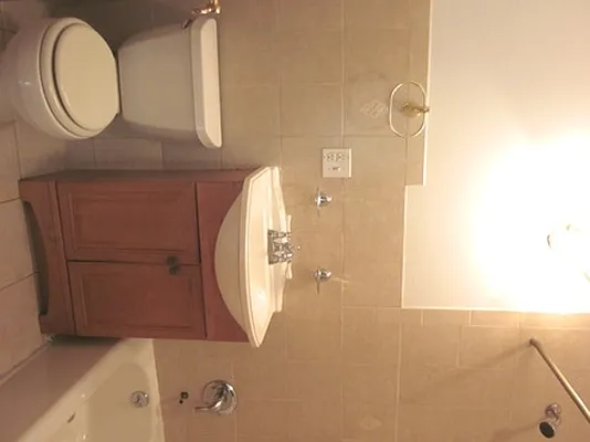 Rented by Metropolitan Equities | media 13