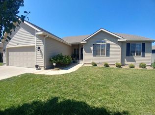 651 Joanie Ln, Salina, KS 67401