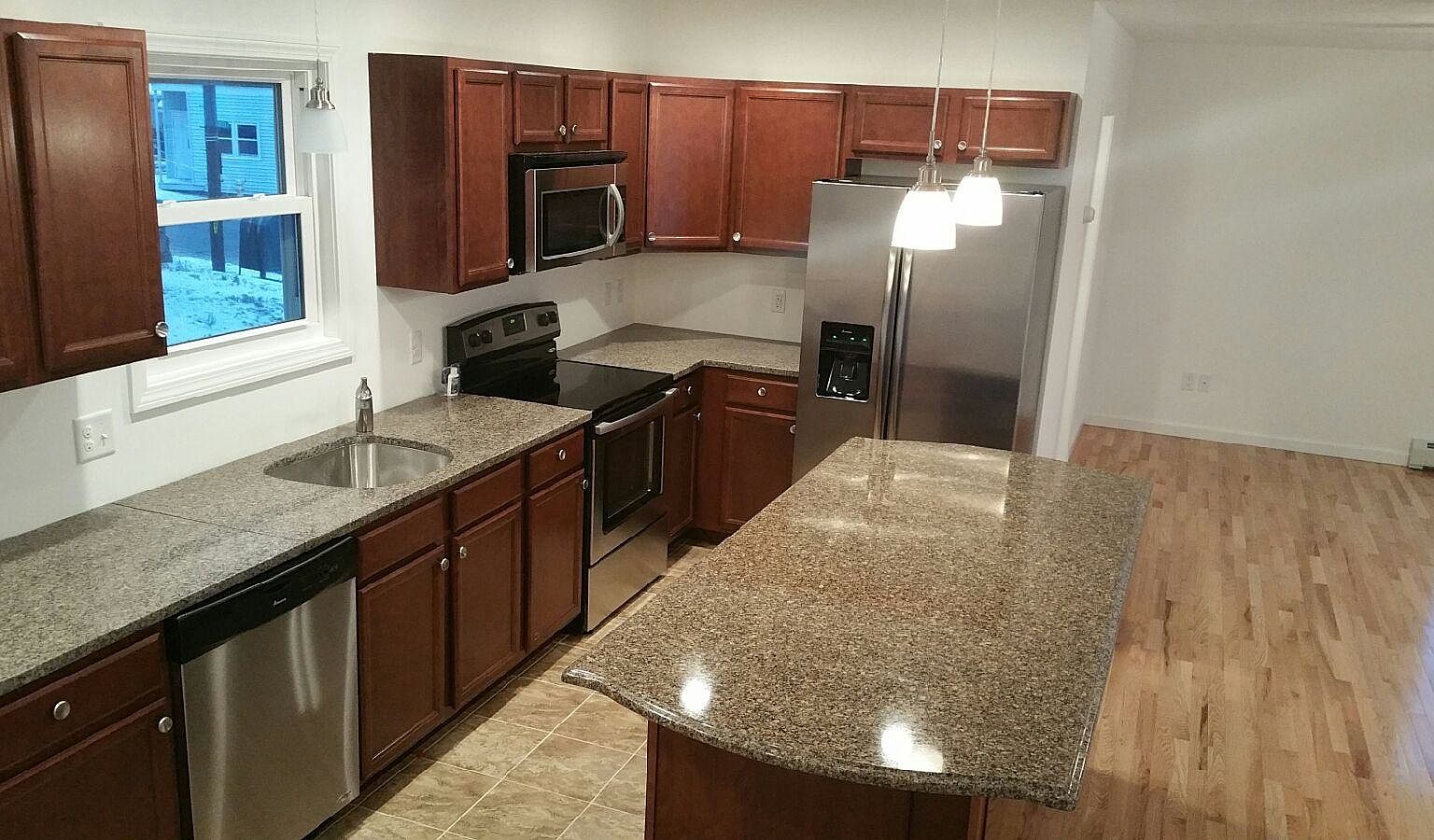 31 Granite St, ster, MA 01570 Zillow