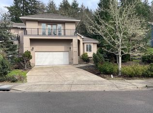 2713 Hallmark Ln, Eugene, OR 97405
