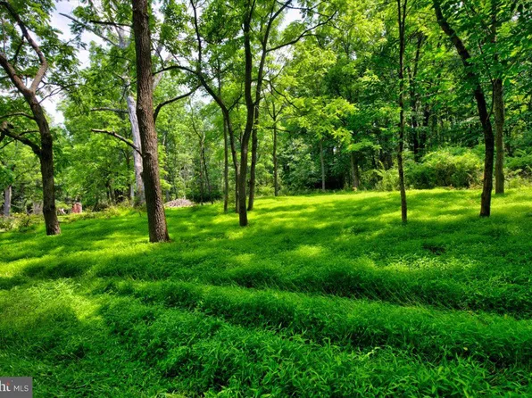 16 Birch Dr, Barto, PA 19504