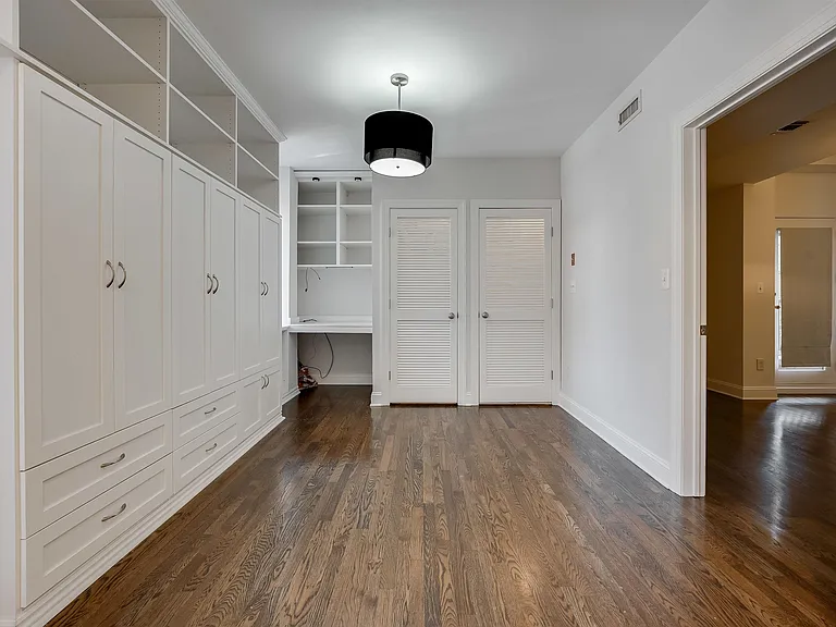 829 Washington St #5 — Photo 16