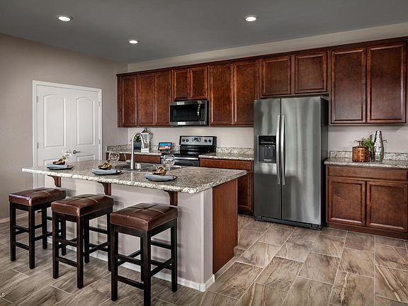 4th image of 16568 W Jenan Dr