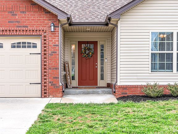 5th image of 461 Irish Hills Dr