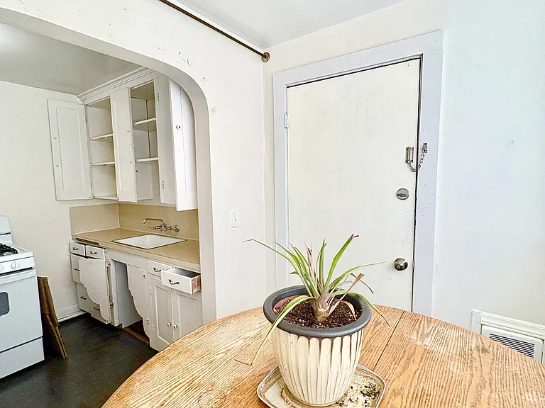 928 Pacific Ave #5 — Photo 14
