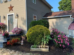 1218 Porter Rd, Atwater, OH 44201