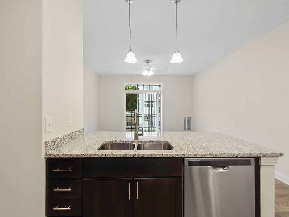1st image of 4801 Mantlewood Way #303