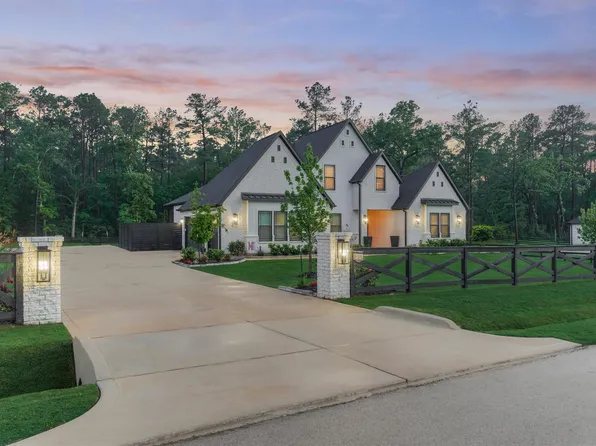 8220 Cavell Ct, Montgomery, TX 77316