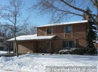 6755 Deerwood Ln N, Maple Grove, MN 55369