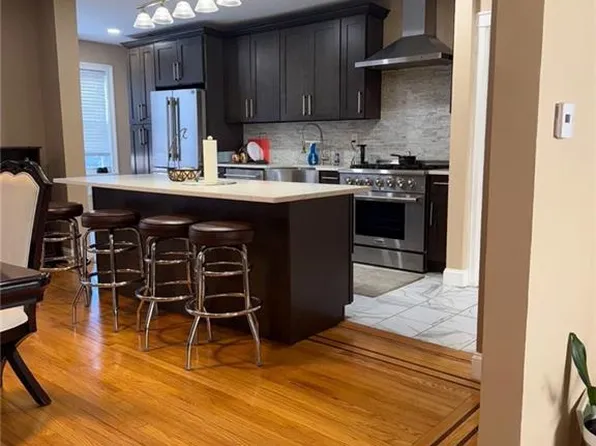 13062 225th St, Springfield Gardens, NY 11413