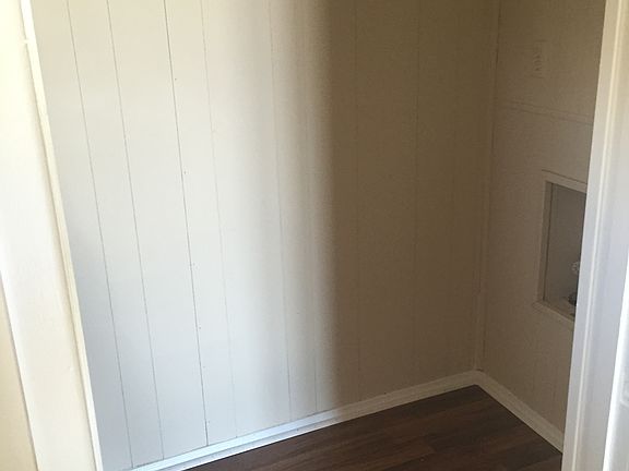 4th image of 501 Pine Valley Dr