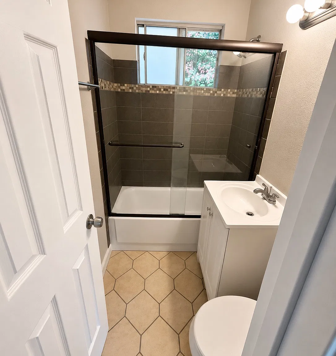 2 bed, 685 sqft, $1,650 — Photo 2