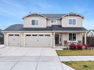 2808 NW 23rd St, Redmond, OR 97756