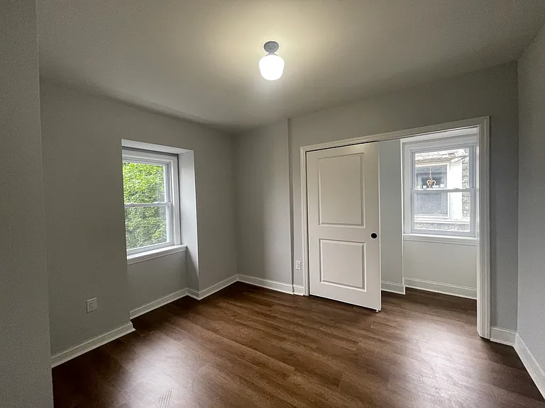 920 S 49th St #3 — Photo 4