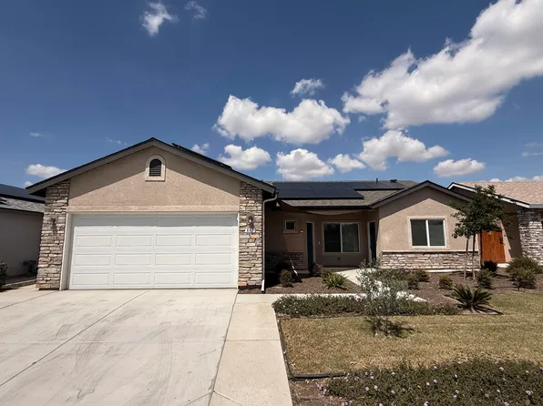682 W Pin Oak Avenue, Porterville, CA 93257