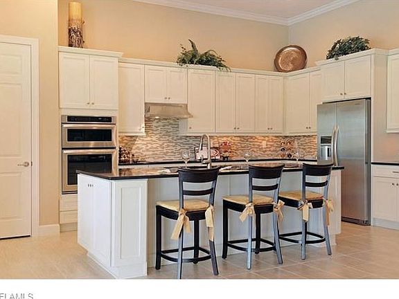 5th image of 9068 Siesta Bay Dr