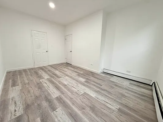 Rented by ERNY LLC | media 8