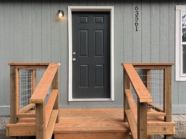 (undisclosed Address), Coos Bay, OR 97420