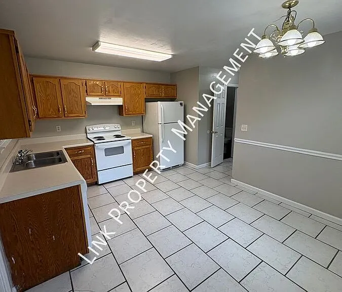 1106 Carline Rd #B — Photo 40