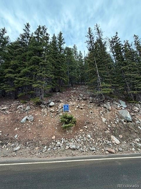 1st image of 9208 Fall river Road