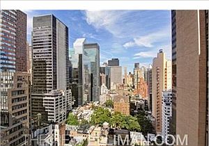 3rd image of 232-236 E 47th St #24E