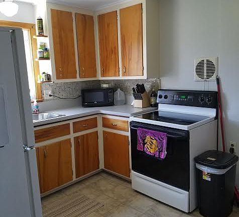2nd image of 3225 Niagara Ave