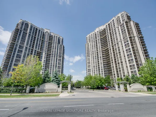 700 Humberwood Blvd #2021, Toronto, ON M9W 7J4