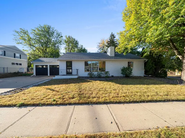 2025 W 20th St, Sioux Falls, SD 57105