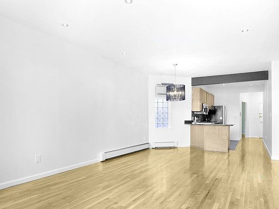 3rd image of 2322 Adam Clayton Powell Jr Blvd #U5h