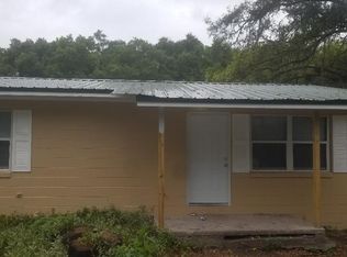 725 Rocket Ln, Crescent City, FL 32112