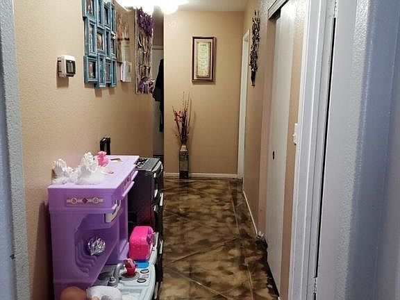 2nd image of 2929 Prestonwood St