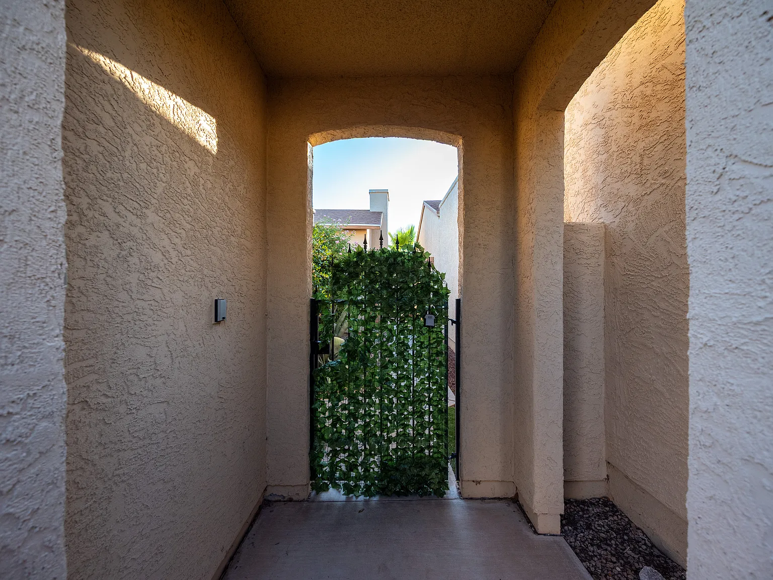 3346 W Starfall Pl — Photo 2