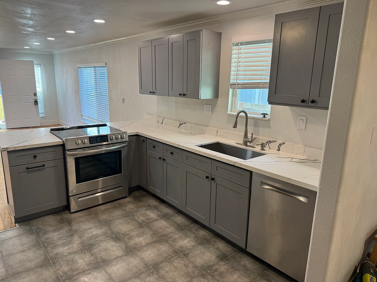 4 bed, 1500 sqft, $2,800 — Photo 4