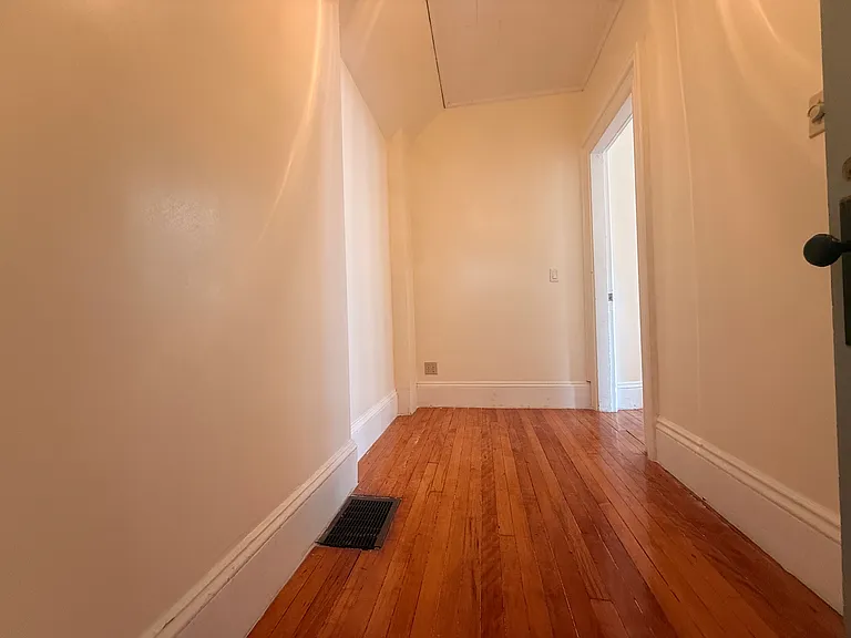 28 Bryant St #1 — Photo 8
