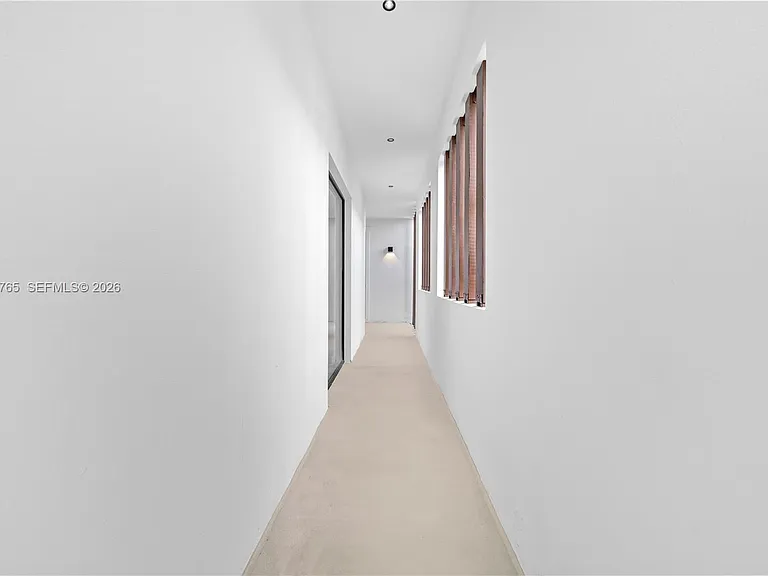 3189 SW 23rd St #LEFT — Photo 5