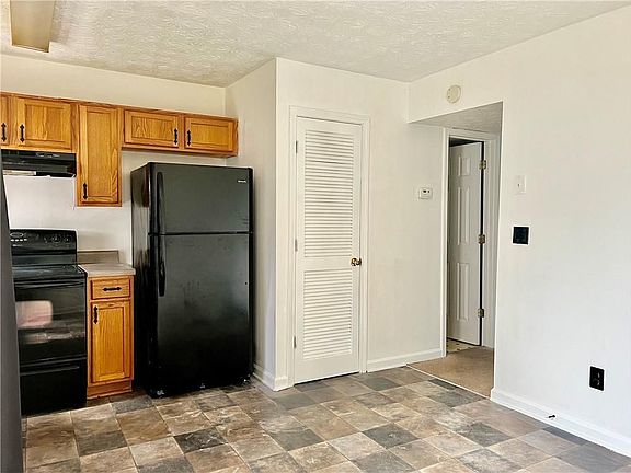 4th image of 5992 Sherwood Trce