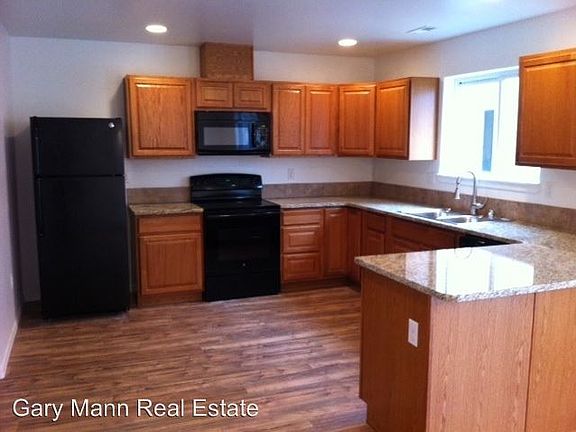 4th image of 106 E Mizzou Ct APT B