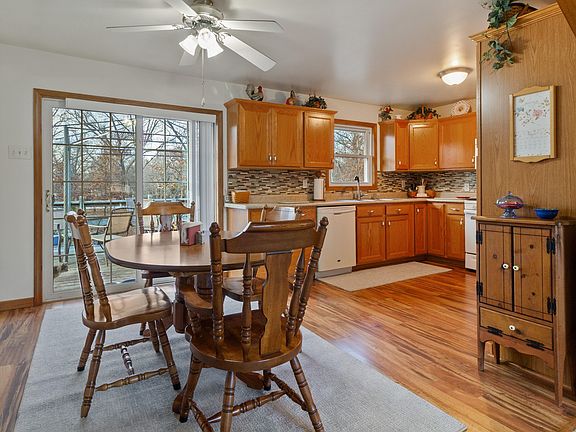 4th image of 4092 Ethel St E