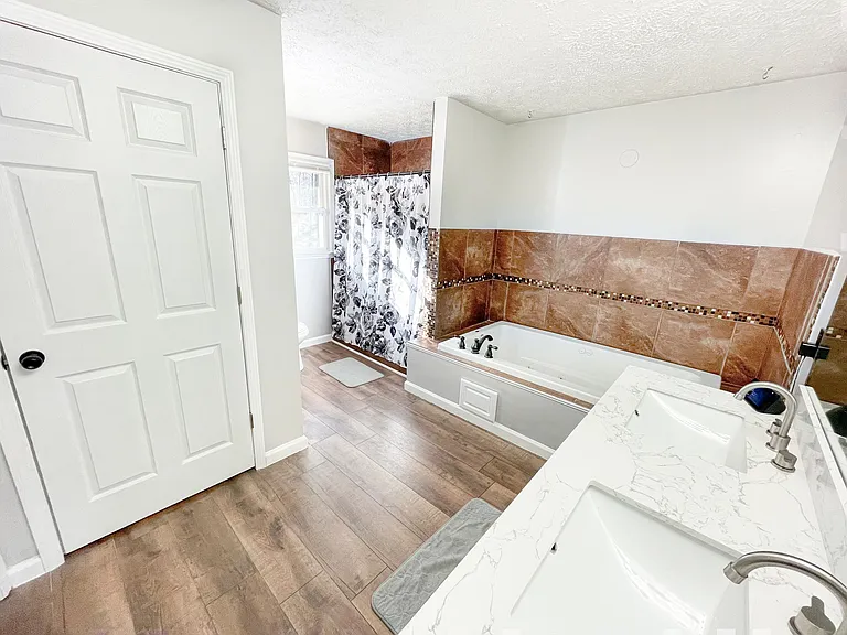 1300 Stillmeadow Rd SW — Photo 27