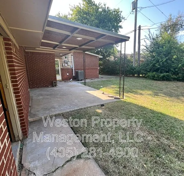 9609 Greystone Ave — Photo 10