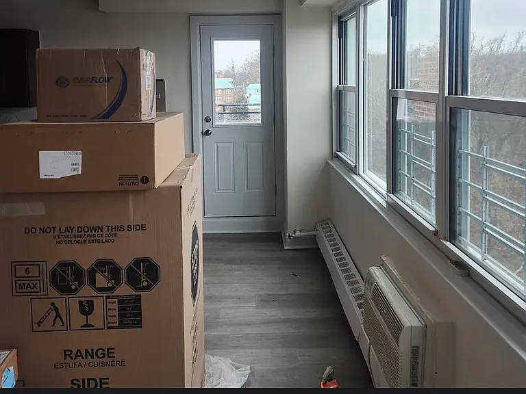 16420 Highland Ave #8Q — Photo 2
